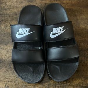 Nike slides